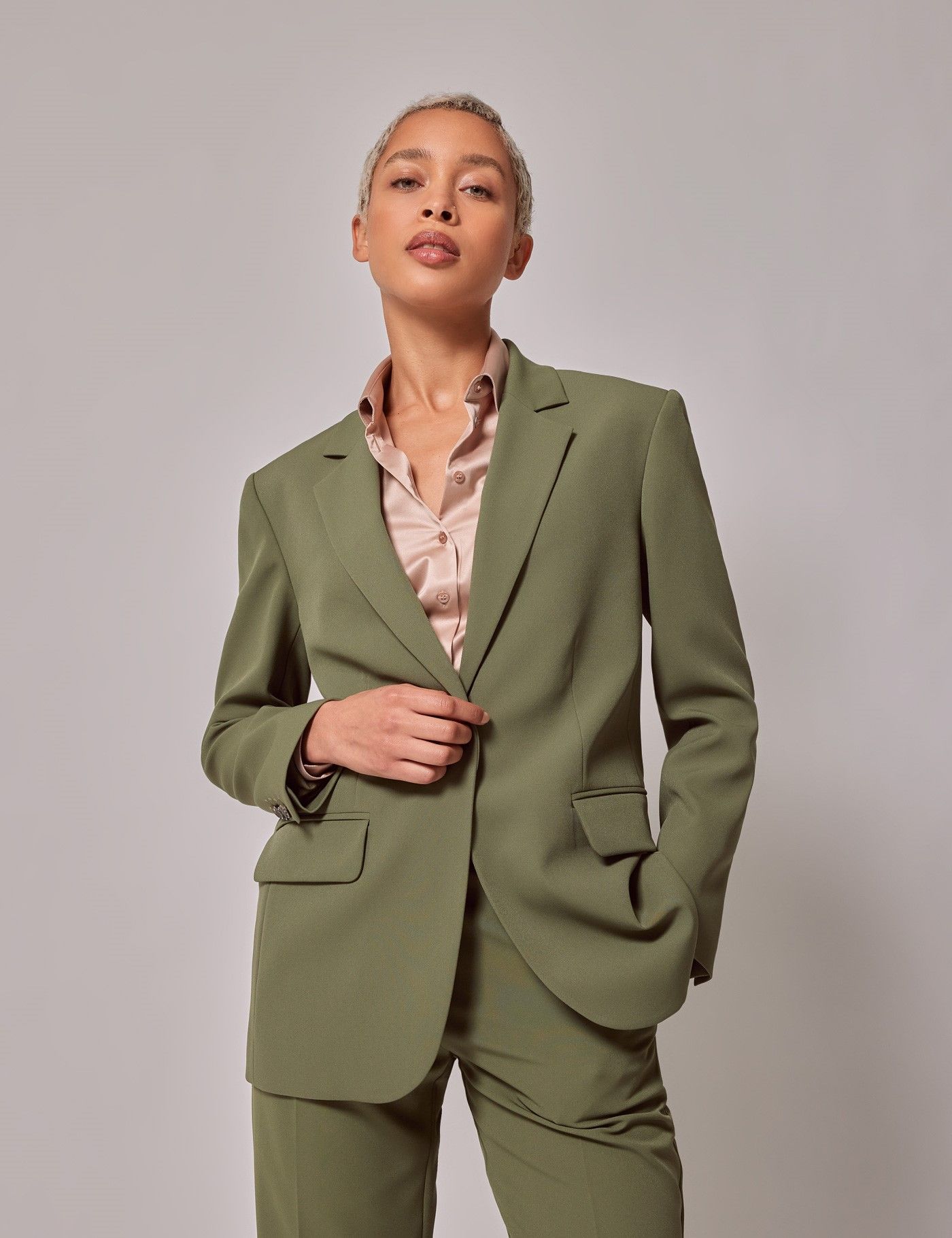 Women S Olive Green Single Breasted Longline Blazer Hawes Curtis