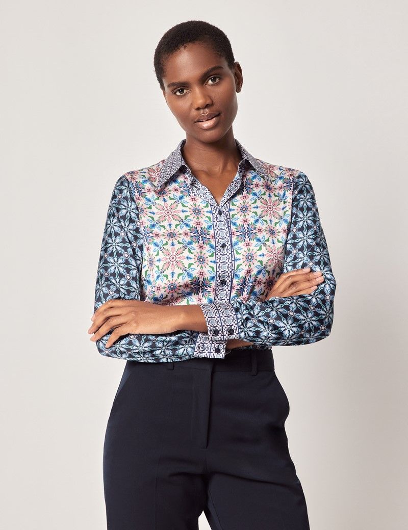 Relaxed Fit Navy & Pink Geometric Boutique Blouse