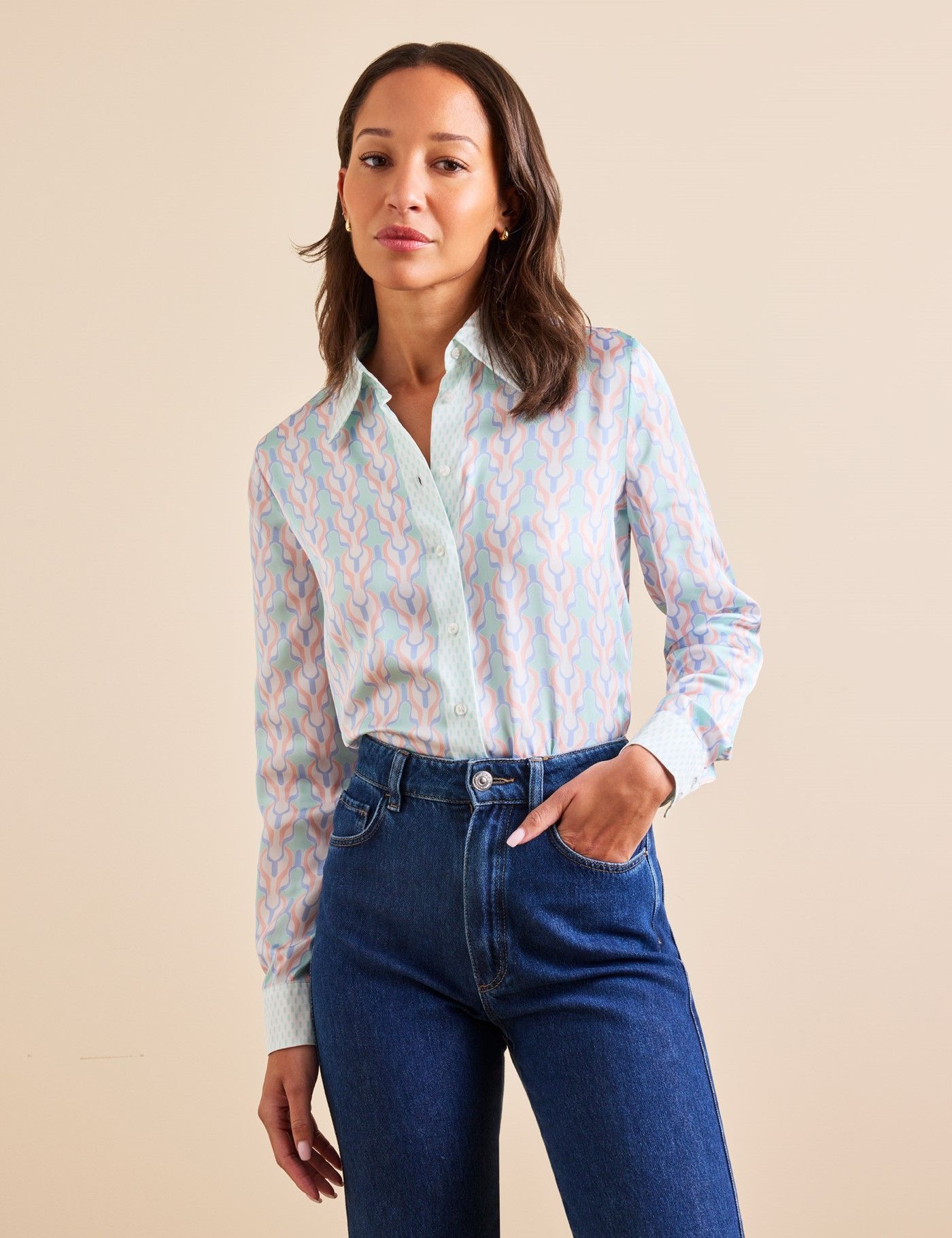 Ladies' Shirts Online | Buy Elegant Women's Shirts - Hawes & Curtis