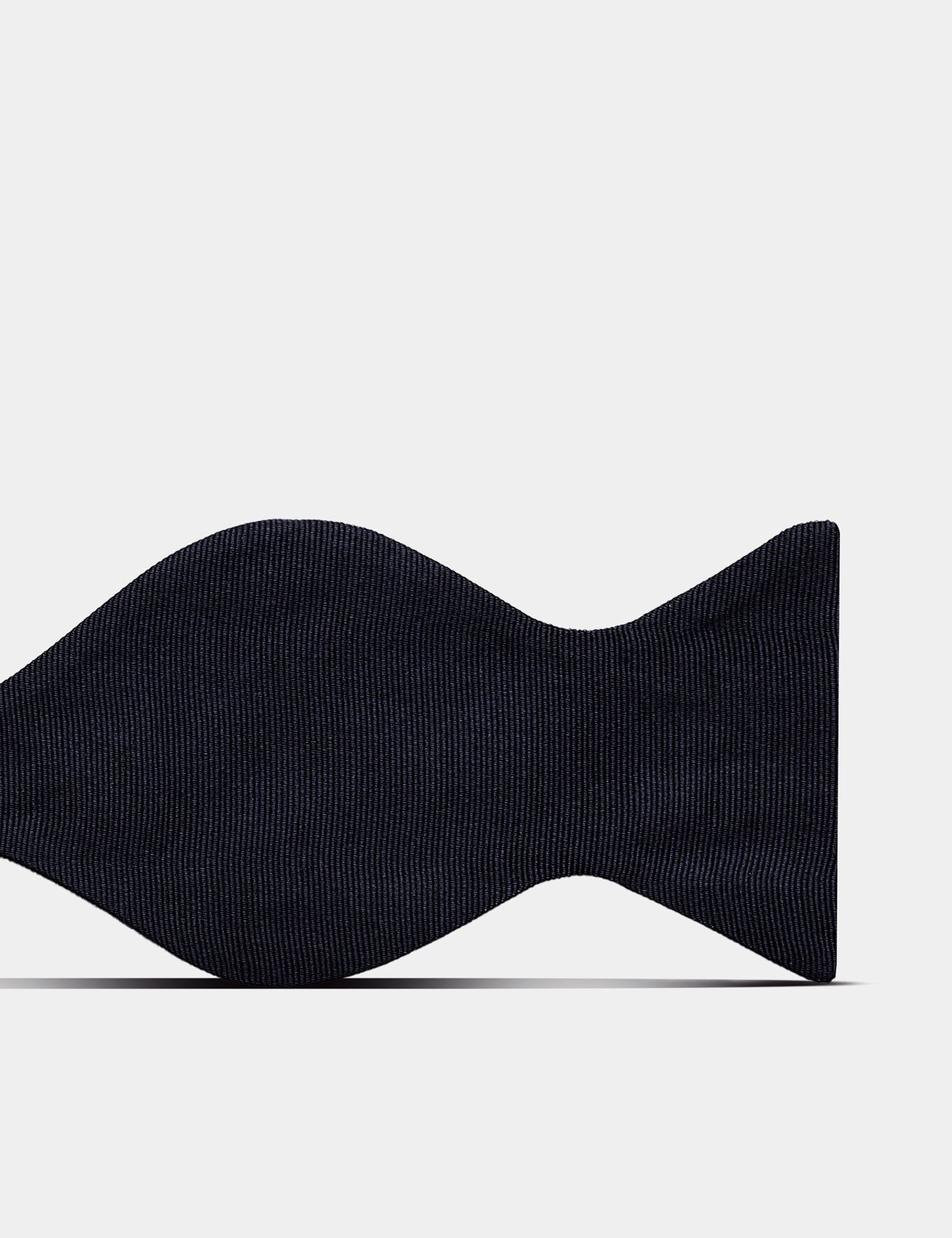 Midnight Navy Grosgrain 1913 Bow Tie - Self Tie-preview