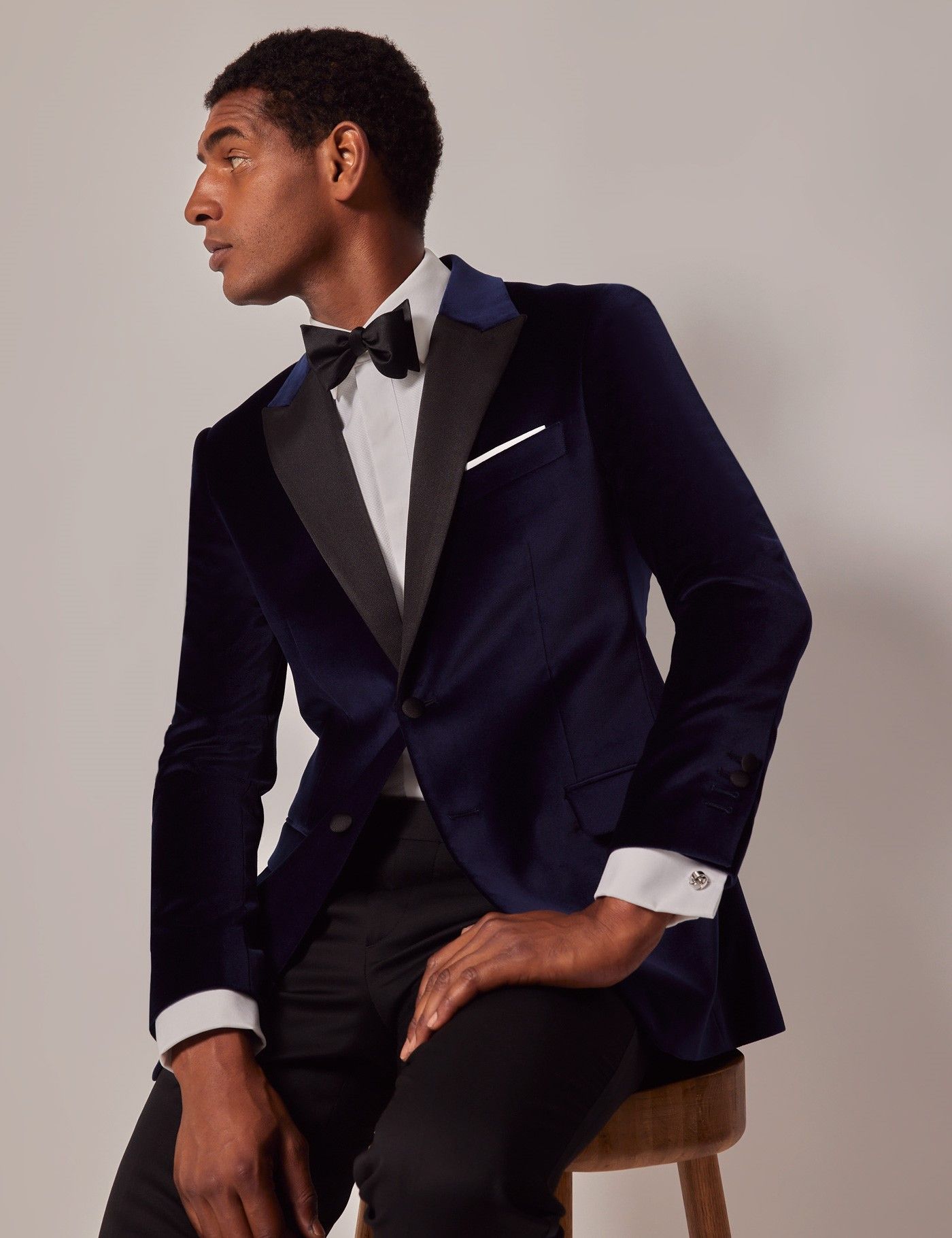 Men’s Navy Plain Velvet Jacket | Hawes & Curtis