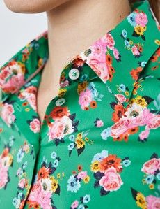 Women's Green & Pink Mini Bouquets Fitted Shirt - Single Cuff