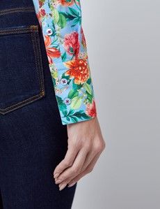 Women’s Light Blue & Red Vintage Blossom Floral Print Fitted Shirt