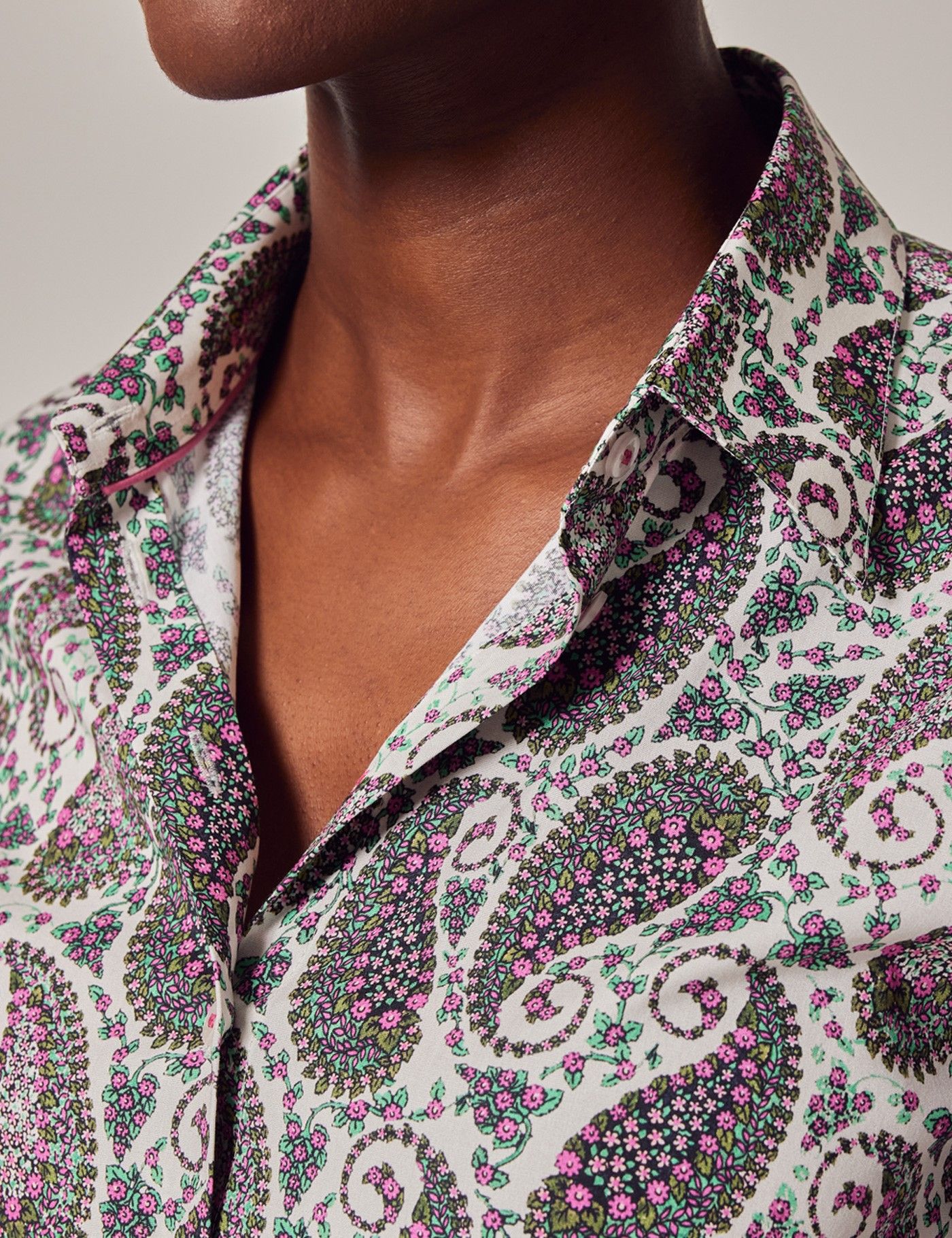 White & Pink Paisley Fitted Cotton Stretch Shirt-preview