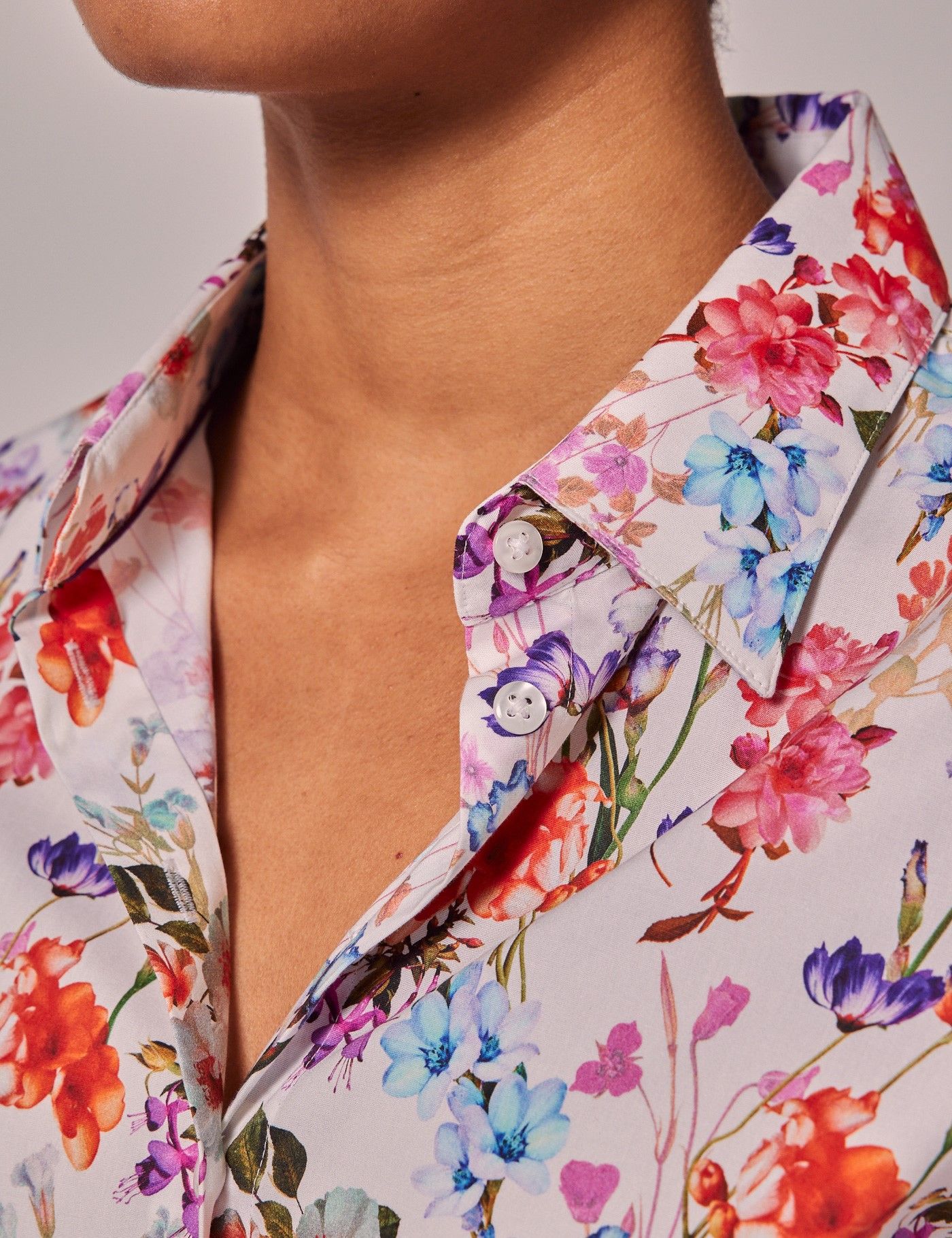 White & Pink Floral Fitted Cotton Stretch Shirt-preview