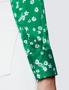 Women’s Green & White Daisy Print Vintage Collar Satin Fitted Blouse