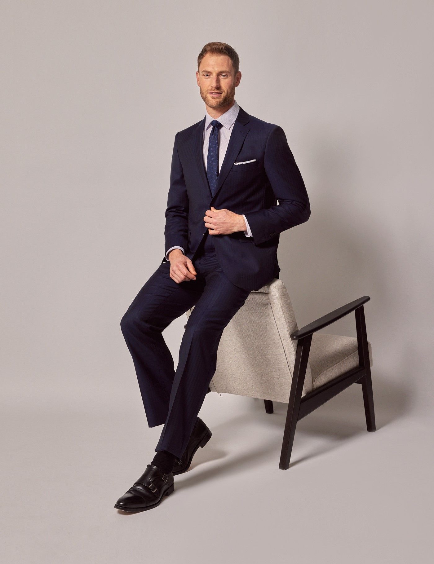 Men's Navy Herringbone Classic Suit | Hawes and Curtis