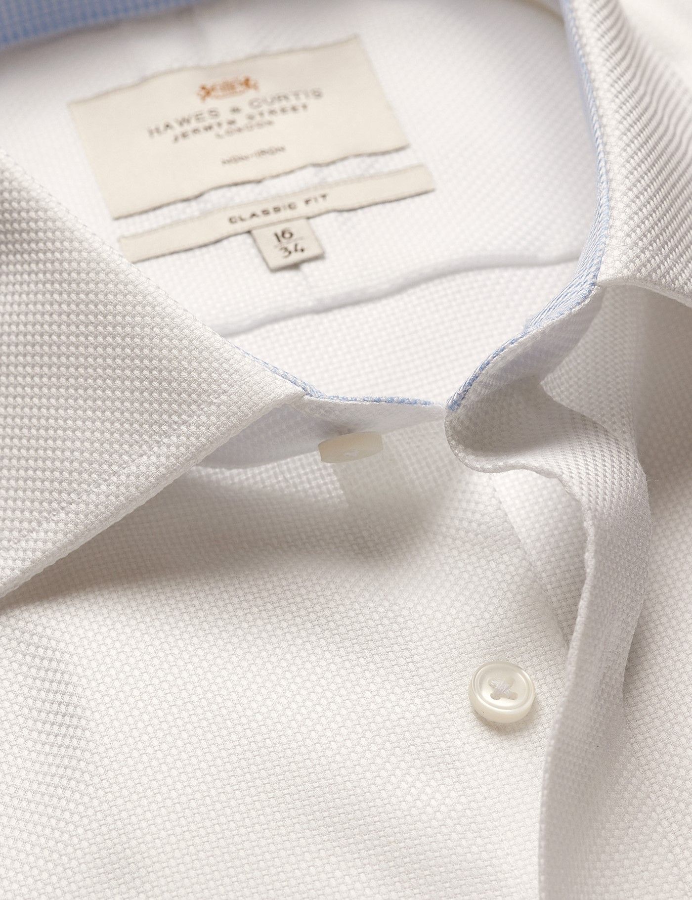 Classic Fit White Textured Weave Non-Iron Shirt - Contrast Detail - Chest Pocket