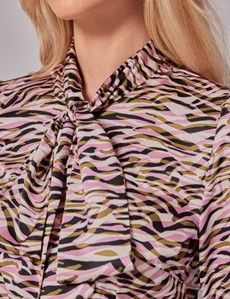 Cream & Green Zebra Pussybow Blouse-preview1