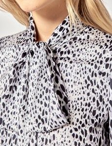 Black & White Spotted Pussybow Blouse