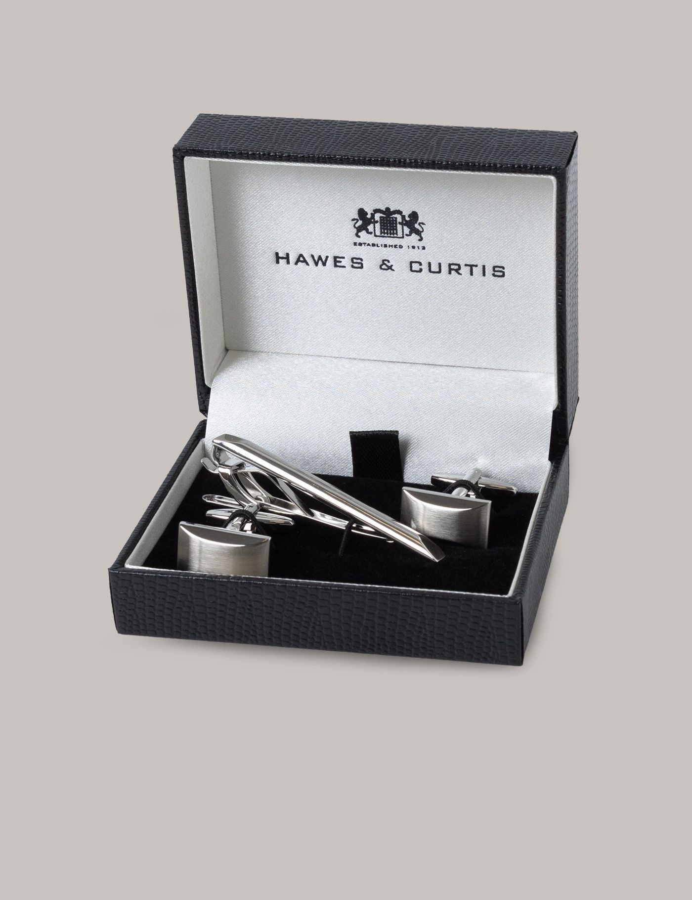 Men's Silver Rectangular Cufflinks Set | Hawes and Curtis