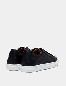 Black Tennis Trainer