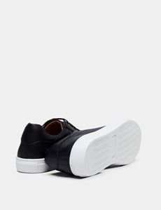 Black Tennis Trainer