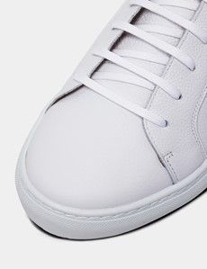 Cream Tennis Trainer