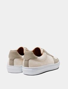 Ivory Court Trainer
