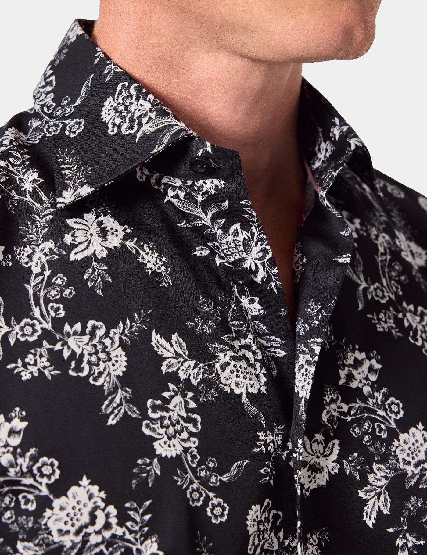 Slim Fit Black & White Floral Curtis Shirt-preview