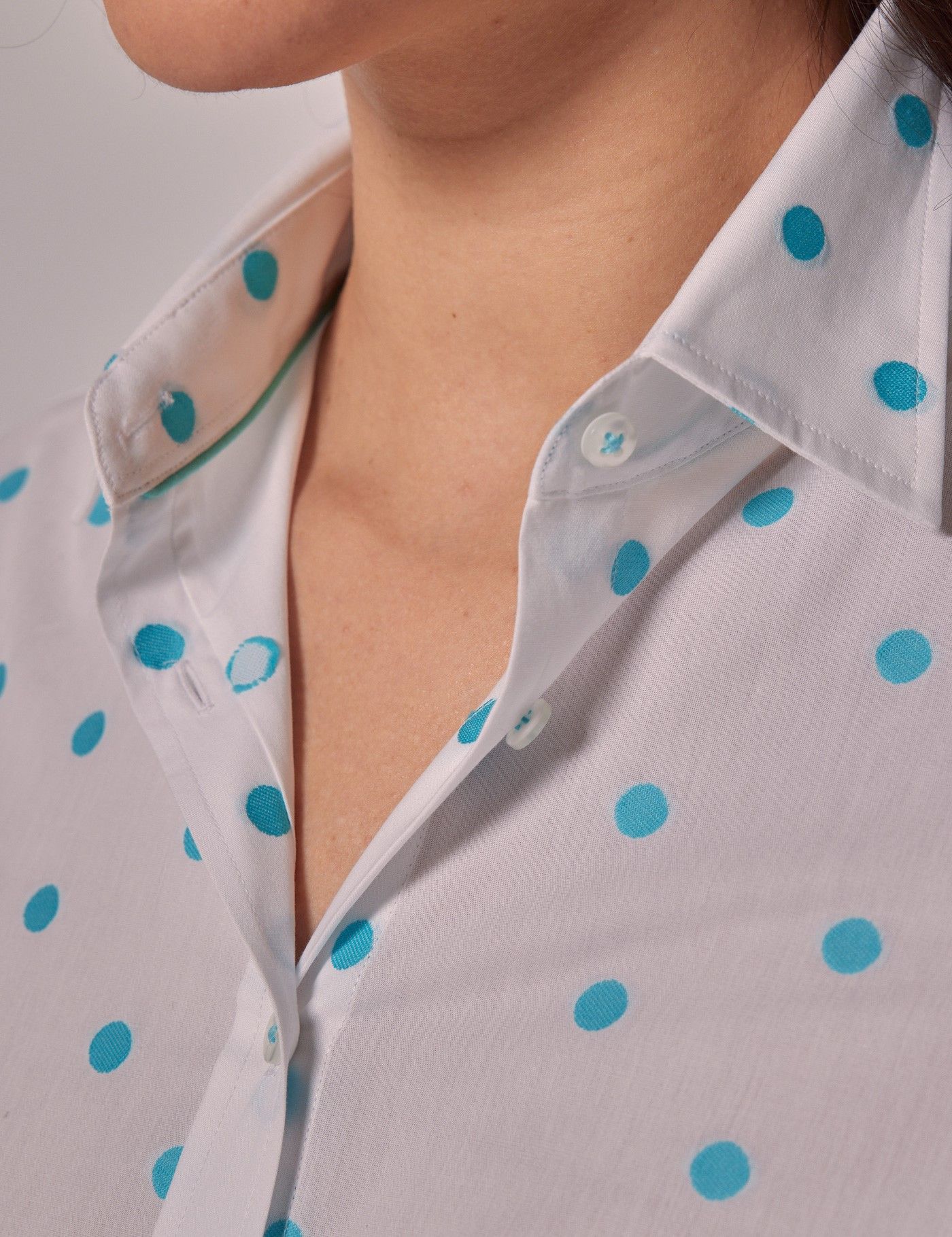 Semi-Fitted White & Blue Dobby Spots Shirt-preview