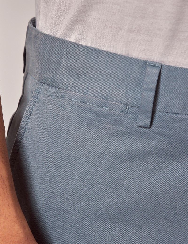 Men's Sea Blue Garment Dyed Cotton Stretch Chino Shorts | Hawes & Curtis
