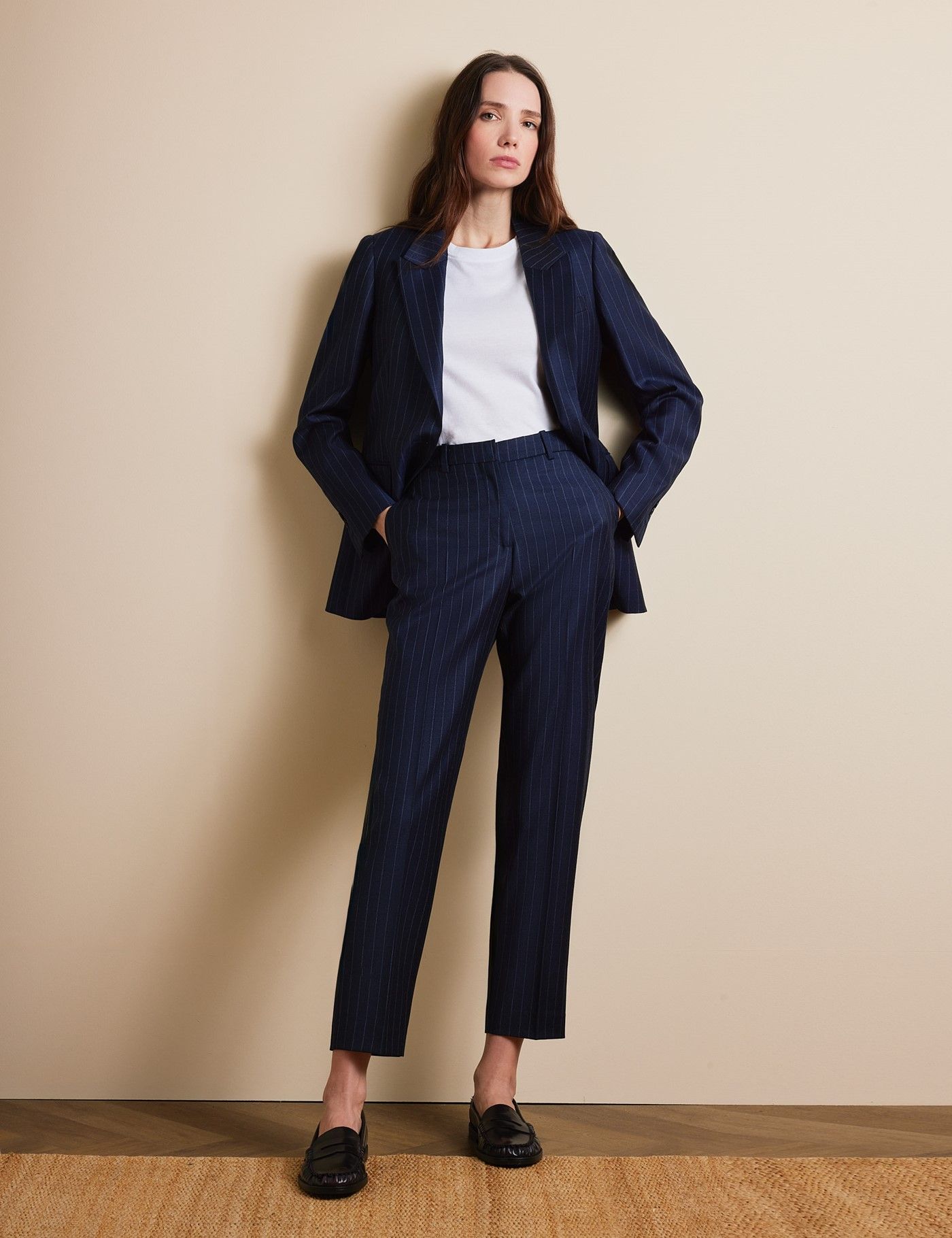 Women's Suits | Hawes & Curtis