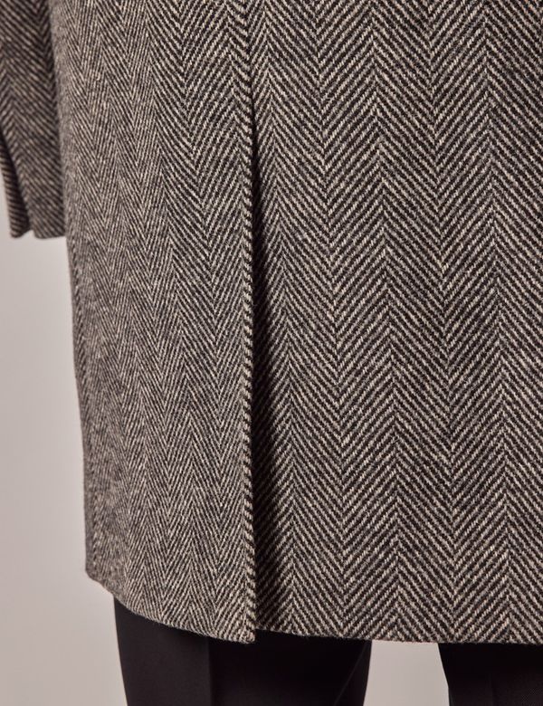 [ KIRSH ]★COLLECTION HERRINGBONE OVER FIT HALF COAT Nathan Coat | Harris Tweed Wide Herringbone, Charcoal