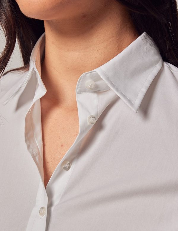 Women's White Fitted Short Sleeve Shirt | Hawes & Curtis