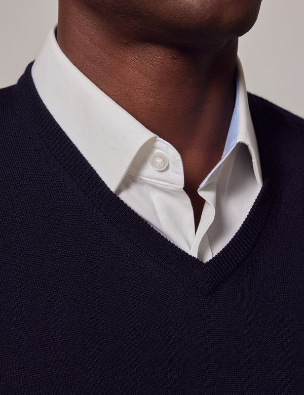 Men's Navy V-Neck Merino Wool Sweater