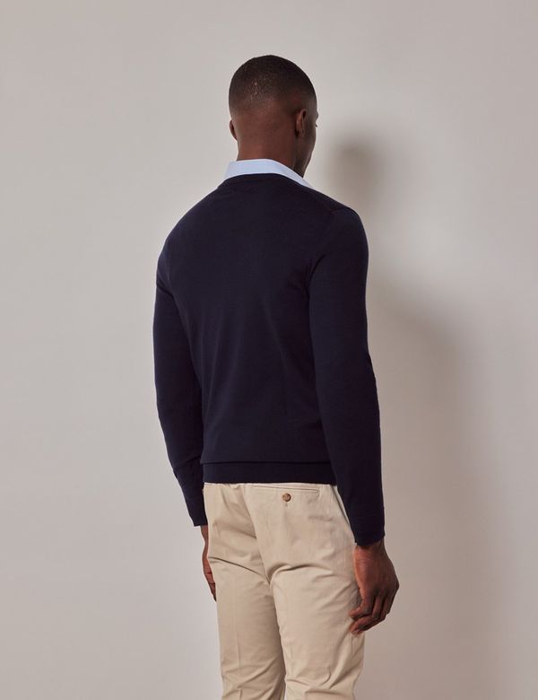 Men's Navy V-Neck Merino Sweater - Machine Washable | Hawes