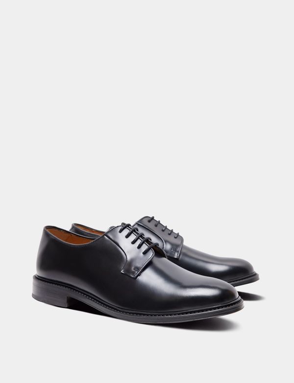 Men's Black Derby Lace Up Shoe | Hawes & Curtis