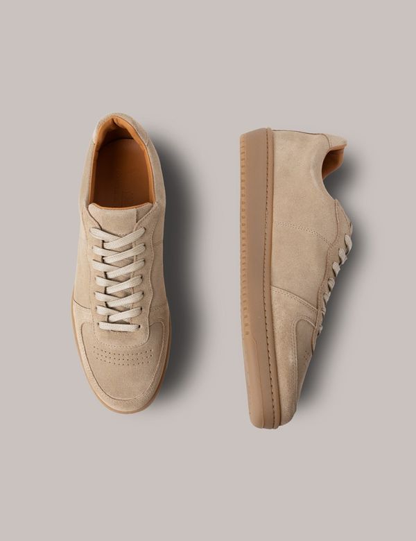 beige sneaker kombinieren herren
