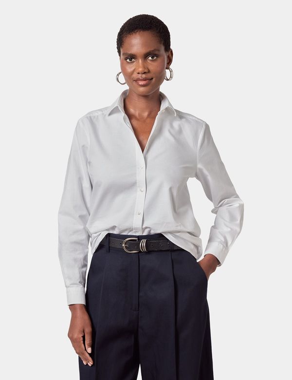 Weekend Oxford Standard Fit - White