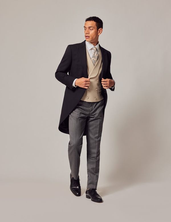 Ebba Waistcoat Sand main image 1