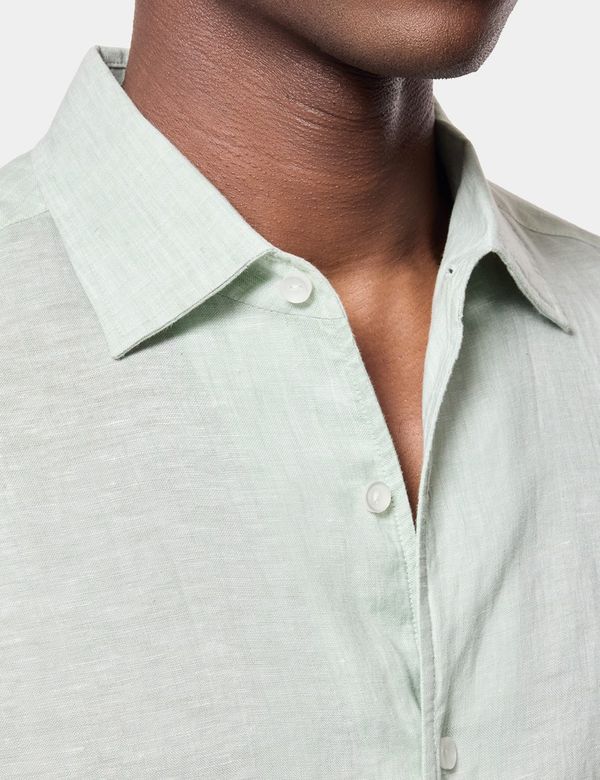 Men's Slim Fit Sage Green Linen Shirt | Hawes & Curtis Men's Slim Fit Sage Green Linen Shirt | Hawes & Curtis